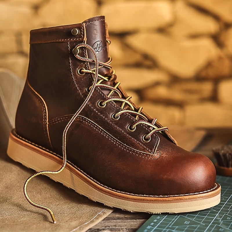 Men's Classic Brown Moc Toe Boots with Lace-Up Design and Stitched Sole, Comfortable Workwear Style for Outdoor Activities and Casual Daily Use3