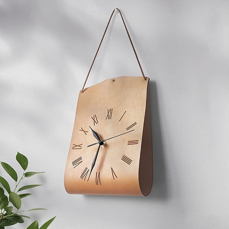 Coffee Shop Leather Wall Clock, Study Retro Clock Ornaments, Retro Fashion Wall Clock with Rope Hanging Decoration for Living Room, Kitchen, Bedroom, Office