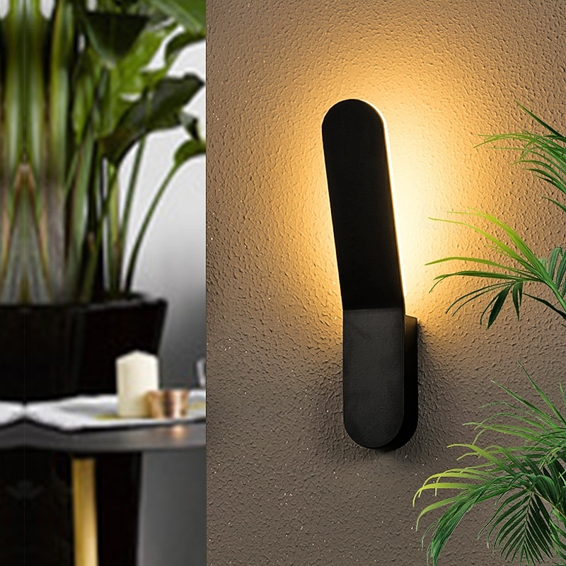 Modern Outdoor Rotating Wall Light Black LED Wall Light Outdoor Light for House Porch Garage IP65 Waterproof