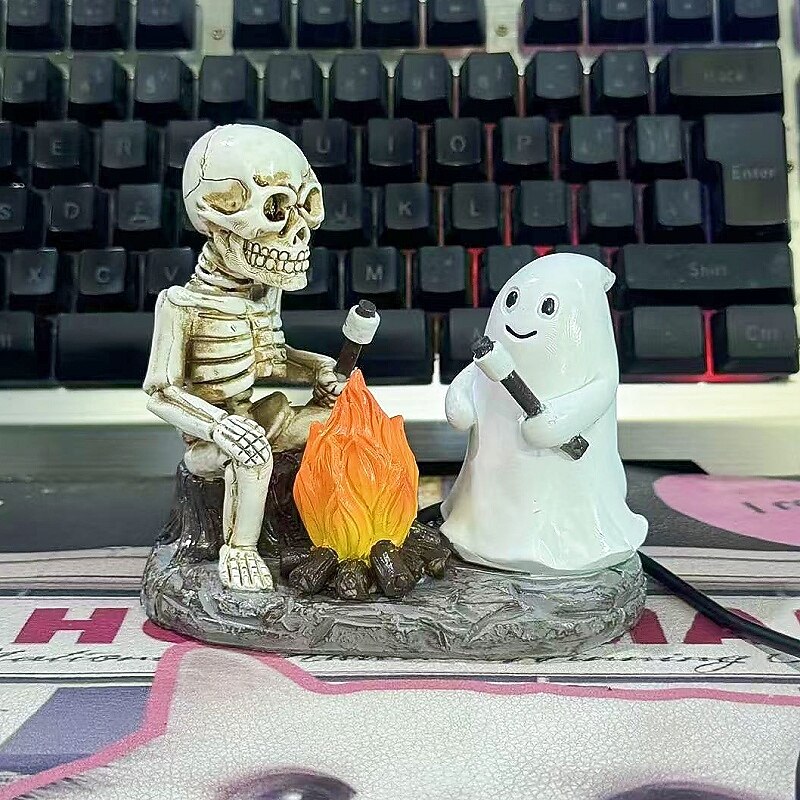 Skeleton and Ghost Bonfire Night Lamp Halloween Cute Ghosts Campfire Roasting Marshmallows Flickering Night Light Spooky Ghost Lamp for Bedroom Table Home Decor3