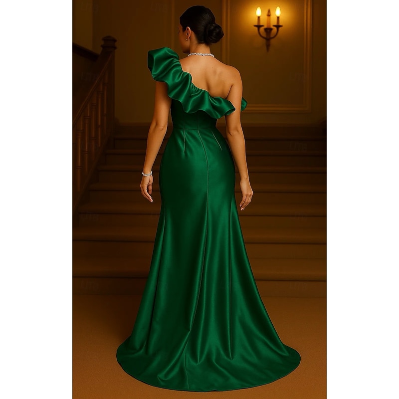 Green Sheath / Column Evening Gown Elegant Formal Dress Formal Wedding Sweep / Brush Train Sleeveless One Shoulder Stretch Satin with Ruffles Slit 20252
