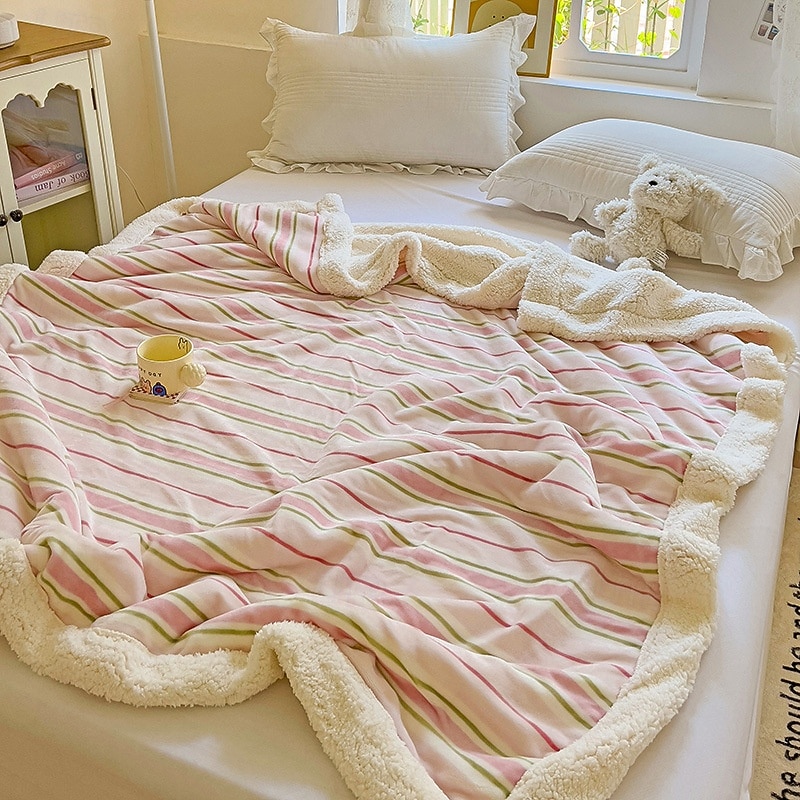 Plush Milk Velvet Blanket, Thick Coral Fleece Throw for Office, Dorm Nap, or Bed, Soft Cozy Autumn Winter Small Blanket