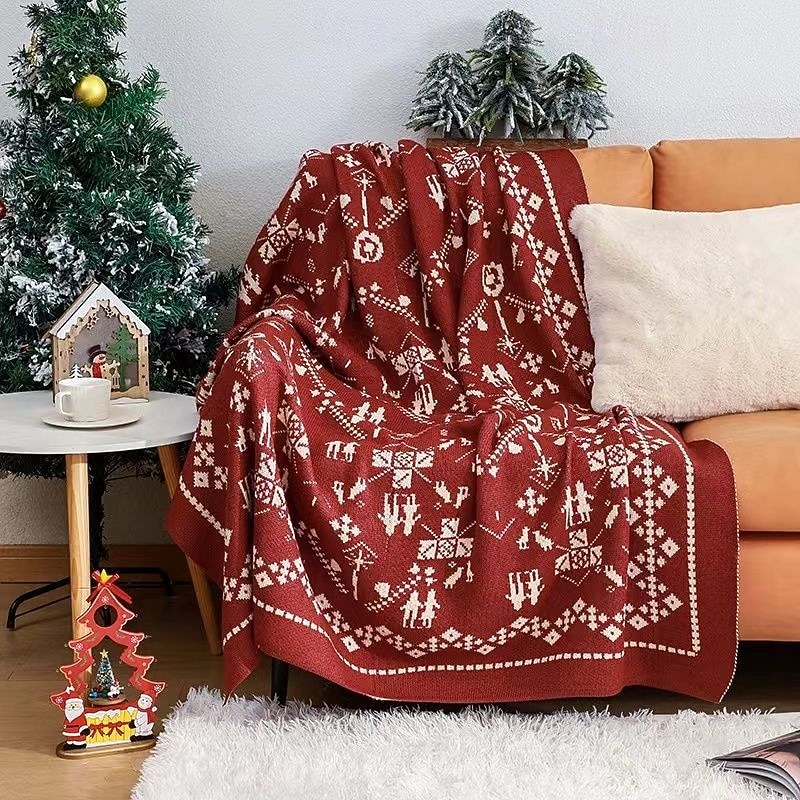 Christmas Sofa Throw Blanket, Festive Fleece Blanket for Office Nap, Air Conditioning Cover, Cozy Home Decor, Bedspread, Bed End Scarf for Airbnb or Bedroom