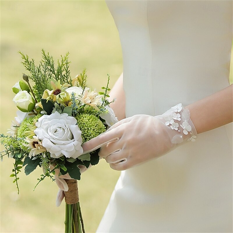 Tulle Wrist Length Glove Elegant / Stylish / Vintage Style With Pure Color Wedding / Party Glove3