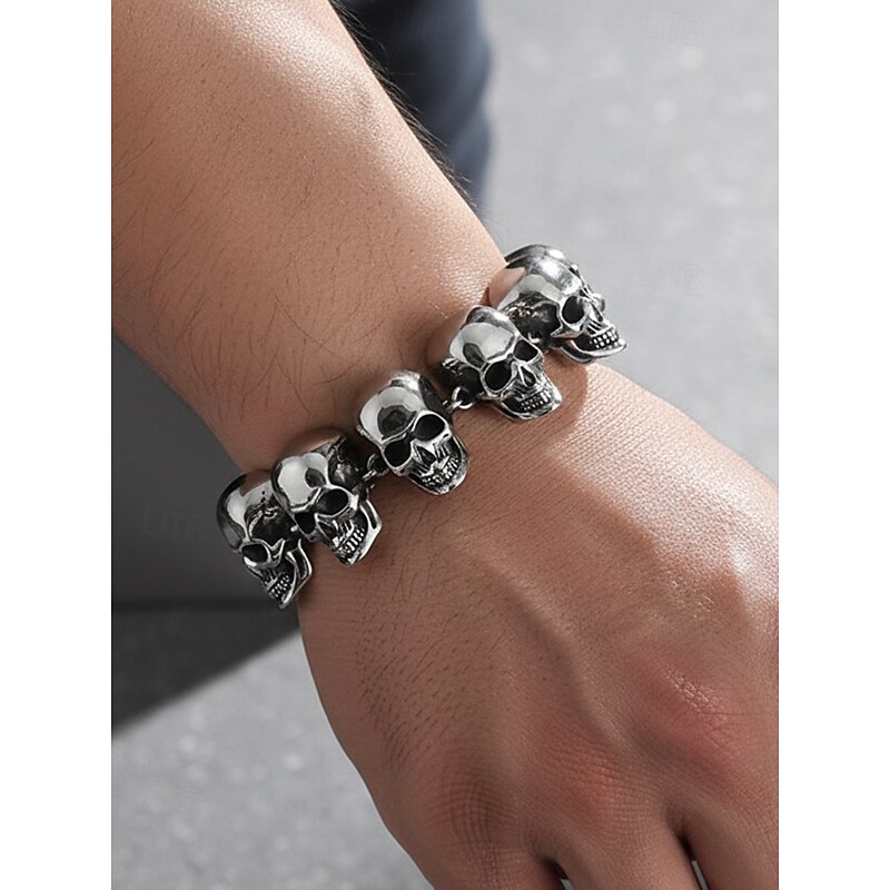 Men's Halloween Skull Bracelet – Titanium Steel Gothic Punk Bangle Jewelry for Party, Cosplay and Night Out