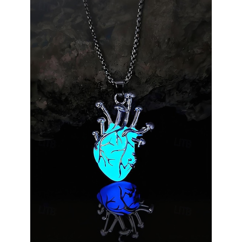 Men's Halloween Glowing Heart Pendant Necklace – Luminous Gothic Punk Alloy Jewelry for Parties, Cosplay and Night Events