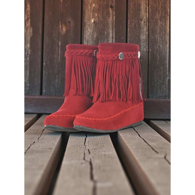 Women's Bohemian Fringe Moccasin Boots Soft Suede Flat Ankle Shoes with Retro Detailing for Casual Outfits and Everyday Wear
