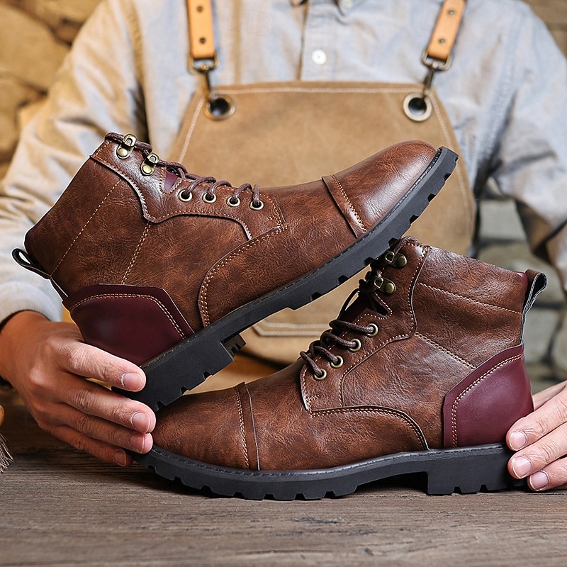 Men's Rugged Brown Lace-Up Ankle Boots with Padded Collar, Durable Outdoor Workwear Style for Hiking, Construction and Casual Streetwear
