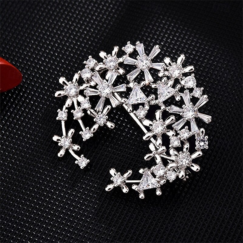 Brooches Classic Retro Geometrical Moon Elegant Cute Luxury Brooch Jewelry Silver For Wedding Party Gift Engagement Prom Festival
