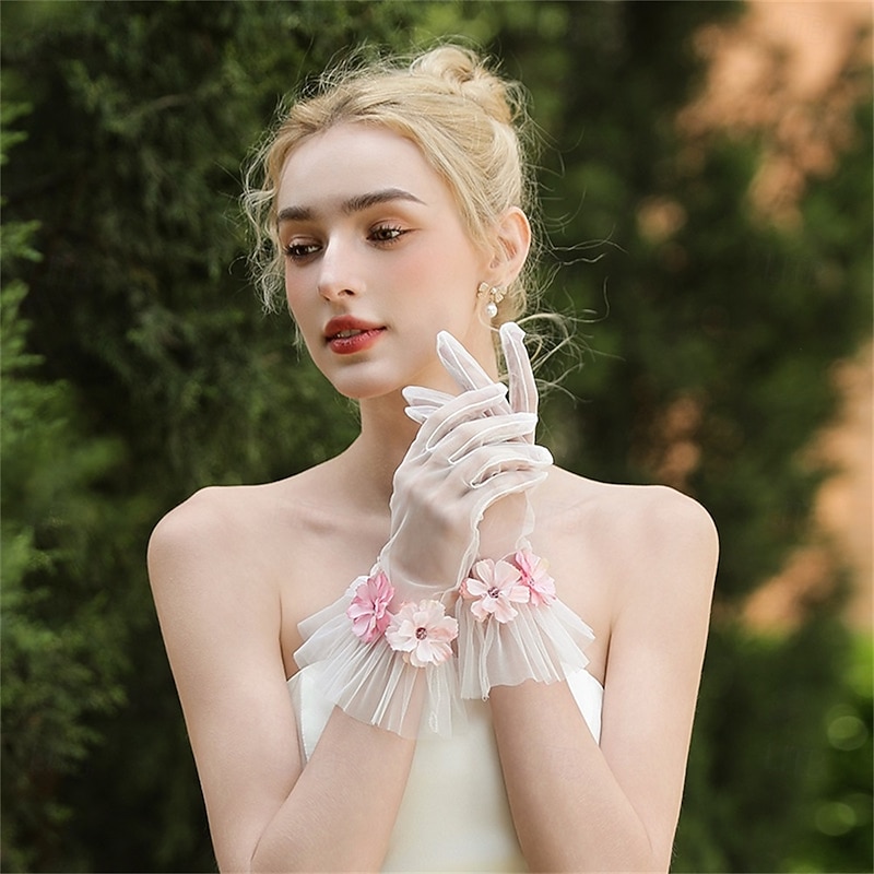 Tulle Wrist Length Glove Elegant / Party / Evening / Stylish With Floral Wedding / Party Glove