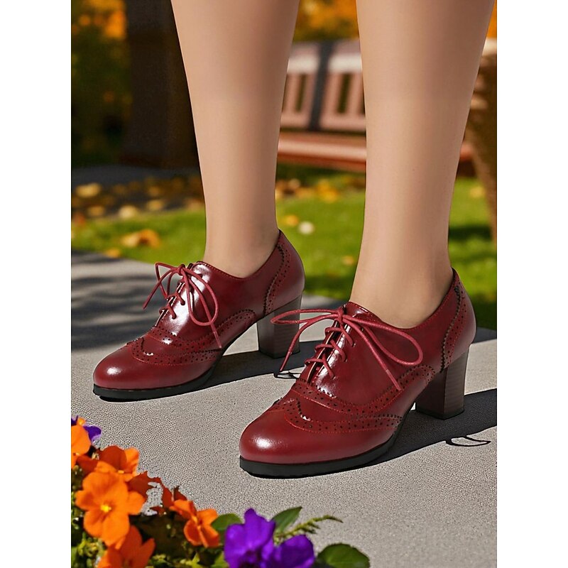Women's Green Faux Leather Oxford Heels – 1950s Vintage Brogue Lace-Up Chunky Heel Shoes for Work, Fall Fashion and Christmas Outfits4