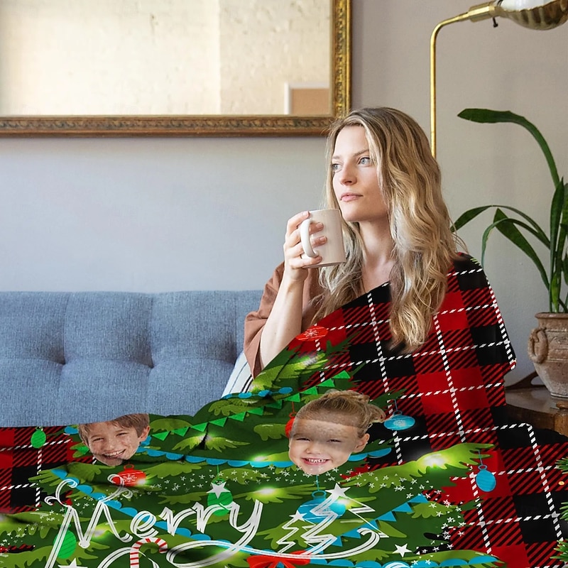 Personalized Customized Christmas Fleece Blanket With Face Print Christmas Tree Design Cozy Warm Throw Blanket Holiday Gift For Family Friends Home Decorations4