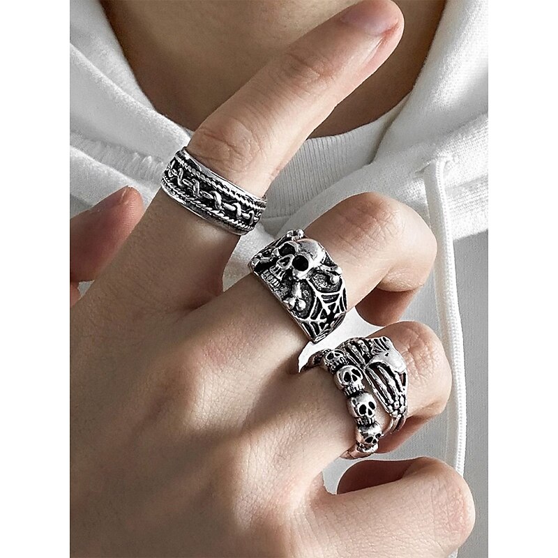Men's Halloween Skull Rings Set – Gothic Punk Vintage Alloy Jewelry for Party, Biker, Cosplay and Festival Wear