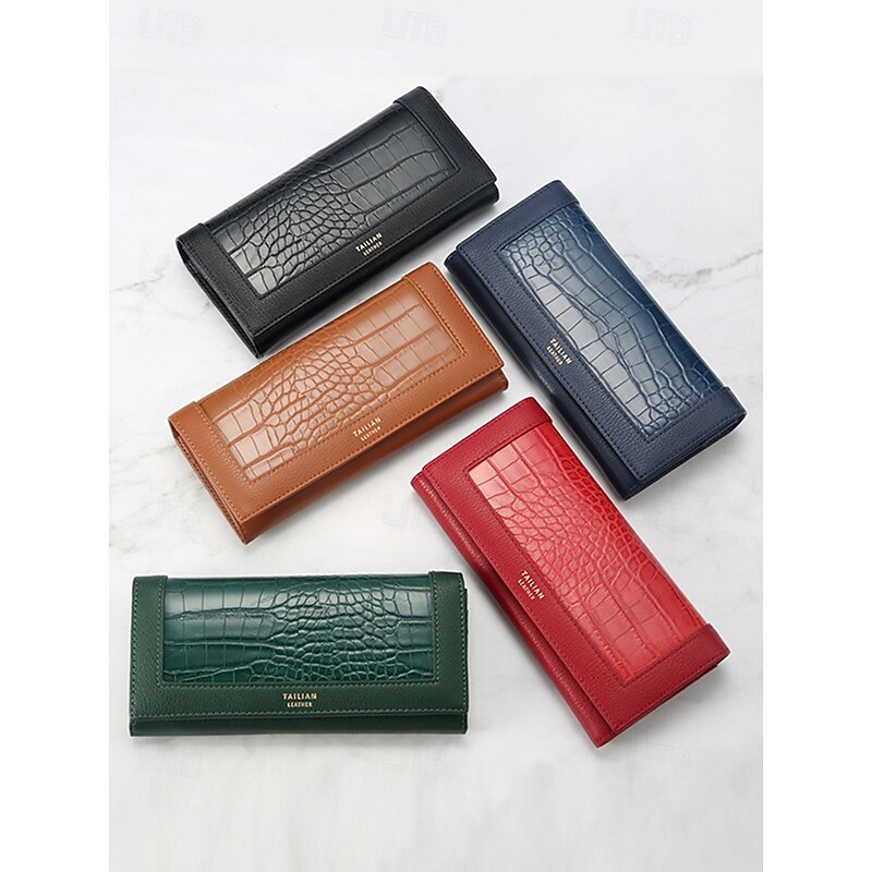 Women's Crocodile Pattern Faux Leather Long Wallet with Multiple Card Slots, Elegant Clutch Purse for Daily Use and Formal Occasions2