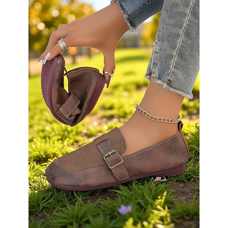 Women's Wide Fit Loafers, Comfortable Casual Slip-On Shoes with Vintage Buckle Design for Daily Wear2