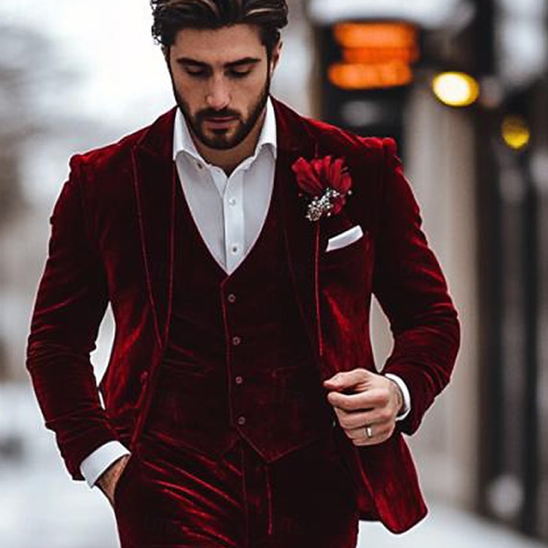 Men's Christmas Casual Party Suits Notch Lapel Burgundy Christmas Fashion Solid Colored Tailored Fit 3 Piece Single Breasted One-button