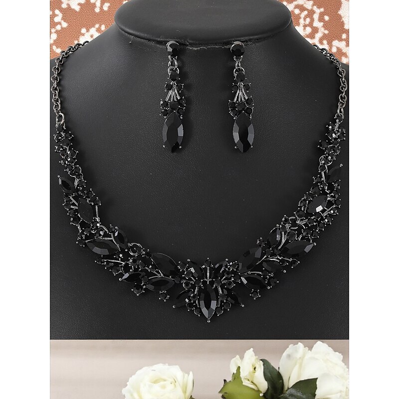 Women's Emerald Green Crystal Necklace and Earrings Set, Elegant Gold-Plated Jewelry for Evening Gala, Prom & Cocktail Party4