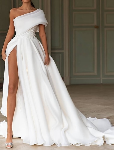  Szalon Szexi Esküvői ruhák A-vonalú Félvállas Pántok Udvariuszály Organza Menyasszonyi ruhák Val vel Rátétek Hasított 2024