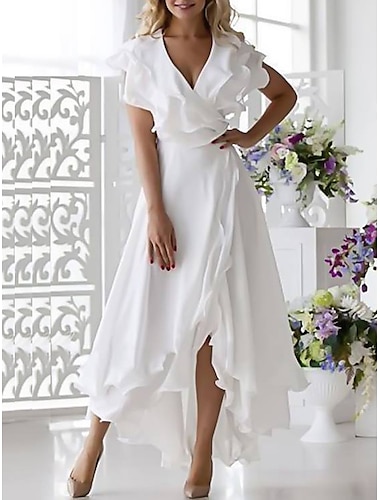  שמלת כלה פשוטה בשורה קטנה שמלה לבנה אלגנטית צווארון V גבוה נמוך בתוספת מידה אסימטרי שיפון שרוולים קצרים עם סלסולים מפוצלים מלפנים 2024