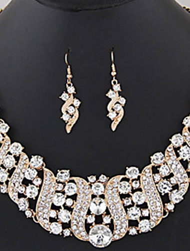  europäische und amerikanische übertrieben mode edelstein metall geometrische blinkende diamant halskette ohrring set ornamente großhandel 9228