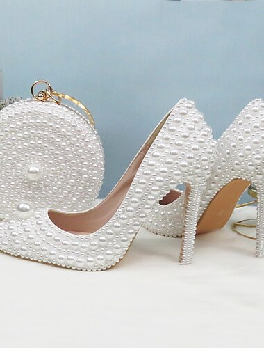  Conjunto de tacones de aguja adornados con perlas blancas y bolso redondo con perlas: elegantes zapatos de novia con bolso a juego para bodas y ocasiones especiales