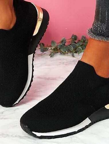  レディースホワイトスリッポンニットスニーカー - 通気性に優れた軽量ウォーキングシューズ。ゴールドヒールのアクセント付き。カジュアルウェア、旅行、フィットネスに最適。