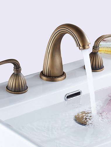  Widespread Bathroom Sink Mixer Faucet, Vintage Brass 3 Hole 2 Handles Basin Taps, Retro Style Bathroom Tap Contain with Cold and Hot Water Hose