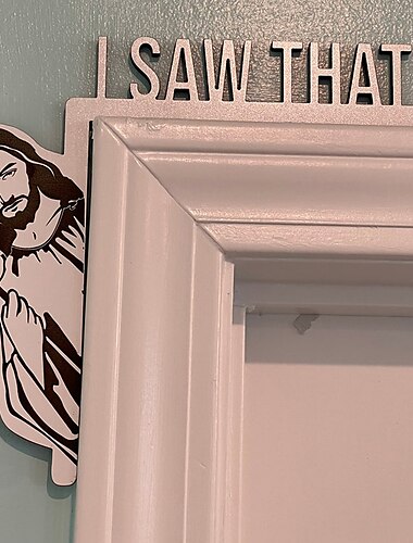  左右の木製のドア 私はイエスの頭を見た 面白い家の装飾 フレーム飾り ドアフレームの装飾