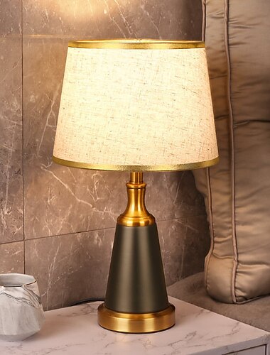  bordlampe soverom europeisk kreativ romantisk varm amerikansk moderne enkel berøring nordisk lys luksus nattbordslampe