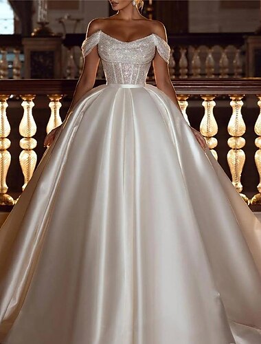  Eljegyzés Előírásos Csillogó és csillogó Esküvői ruhák Báli ruha Aszimmetrikus Pántok Kápolnauszály Szatén Menyasszonyi ruhák Val vel Egyszínű 2024