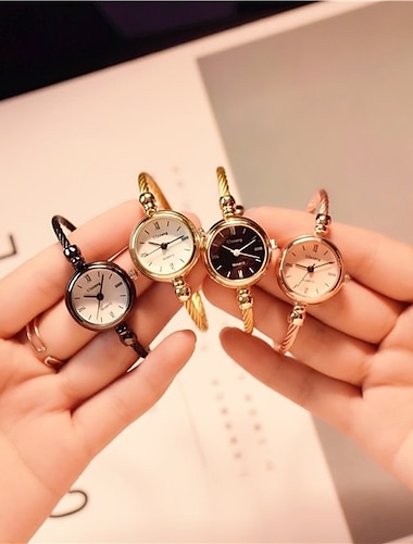  Mode Gold Armreif Uhren für Frauen Luxus Edelstahl Retro Damen Quarz Armbanduhren Mode lässig Frauen Kleid Uhr