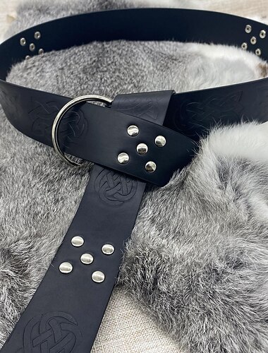  Retro / vintage Punk & goottilainen Keskiaika Cosplay-Asut Naamiaisasu Vyötärövyö Soturi Ritari Viikinki Kelttiläinen ritari Ranger Naamiaispuku Miesten Naisten Kelttiläinen Viikinki Halloween