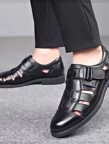  Braune Cut-Out-Sandalen aus Kunstleder für Herren mit verstellbarer Schnalle, stylische, atmungsaktive Abendschuhe für den Sommer und die Freizeit