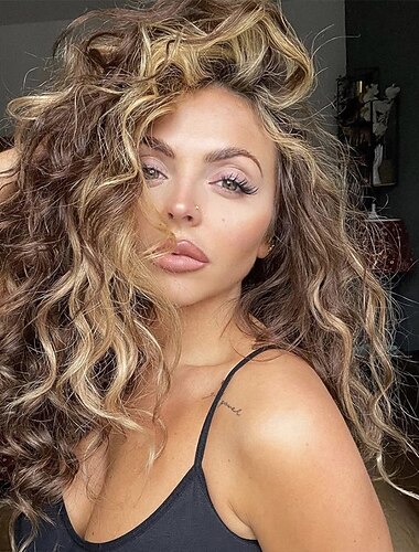  Brun met en évidence de longues perruques bouclées pour les femmes cheveux synthétiques résistants à la chaleur brun mixte blonde vague perruque bouclée