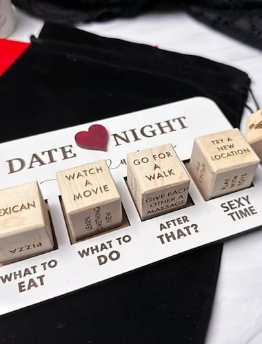  date night dice after dark edition | 5-års present | par present | bröllops- eller förlovningspresent - alla hjärtans dag present