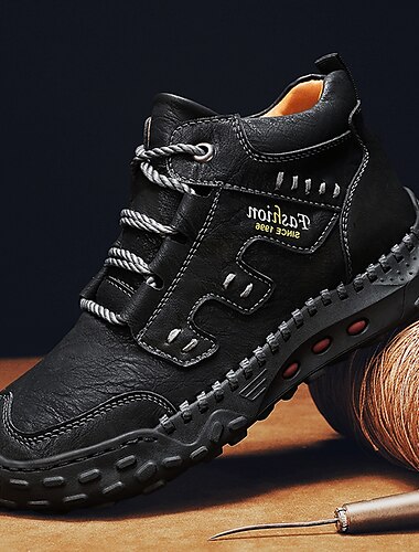  braune Outdoor-Wanderstiefel aus Kunstleder für Herren mit handgefertigten Nähten, Schnürdesign und rutschfester Sohle – strapazierfähiges und bequemes Abenteuer-Schuhwerk