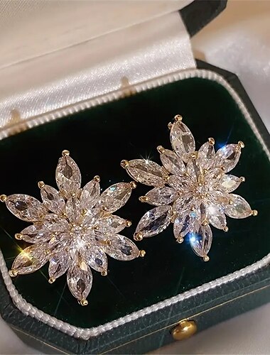  Women's Stud Earrings Fine Jewelry Classic Flower Shape Stylish Simple Earrings Jewelry Golden For Wedding Party 1 Pair