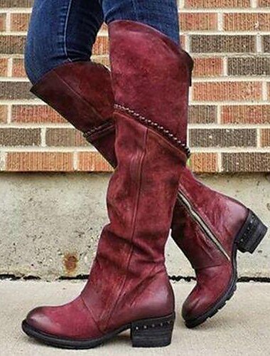  kniehohe Stiefel aus violettem Wildleder für Damen mit seitlichem Reißverschluss und Nietenverzierung – stilvolles Freizeitschuhwerk für Herbst und Winter