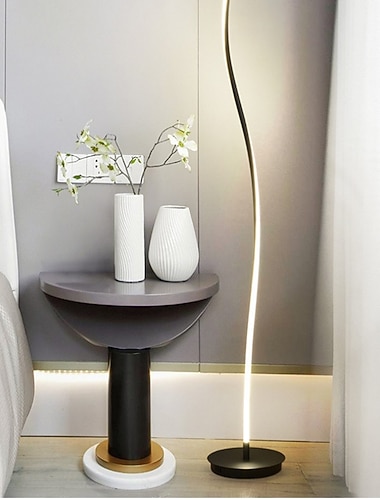  vegglampe led tricolor dimmende gulvlampe 28w med fjernkontroll akrylskjerm gulvlys moderne minimalistisk stil dekorasjon stående lampe høyde 144cm soveromslampe 110-240v