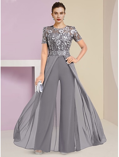  חליפת מכנסיים שמלה לאם הכלה  אורחת חתונה אלגנטית עם תכשיטים באורך הקרסול למתוח שיפון שרוולים קצרים עם תחרה קפלים 2024
