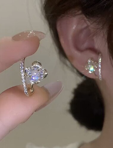  Women's Zircon Stud Earrings Fine Jewelry Classic Precious Flower Shape Cute Stylish Earrings Jewelry Gold For Gift Festival 1 Pair