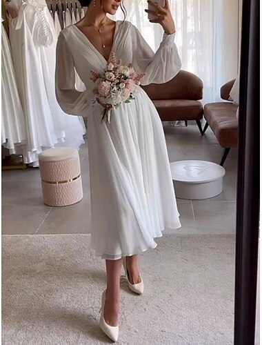  Robes Simples de Mariée Petite Robe Blanche Robes de Douche Nuptiale Robes de Mariée A-Ligne Col en V Manches Longues Longueur Thé Chiffon Robes de Mariée Avec Plis Couleur Unie 2025