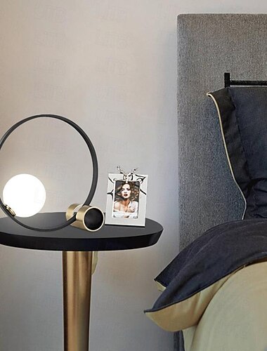  led bordlampe 3 lys farve bordlampe multi-skærm led moderne moderne dc powered til soveværelse moderne moderne bordlampe sengebordslampe minimalistisk sengebordslampe moderne sengelampe med glaskugle