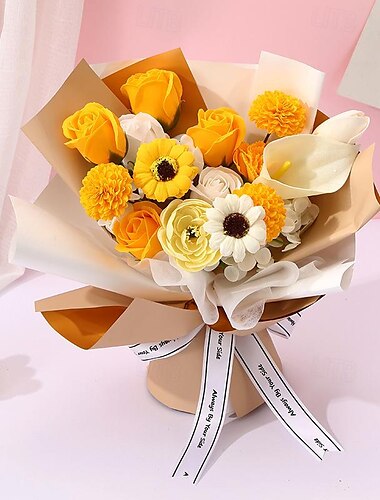  Geschenke zum Frauentag, Frauentag, Muttertagsgeschenke für Mädchen, kleiner frischer, ewiger Seifenstrauß, kreatives Hochzeitsgeschenk im Mix-and-Match-Stil mit Seifenblumen in der Hand,