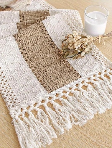  Chemin de table boho de 70 pouces de long pour la décoration intérieure, chemin de table rustique crème & Chemin de table en macramé marron avec glands pour chambre à manger boho pour restaurant