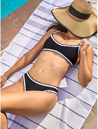  Triangel-Bikini-Badeanzug mit Farbblockdesign