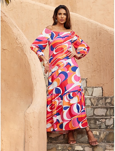 Schulterfreies Kleid mit Puffärmeln und geometrischer Rundung