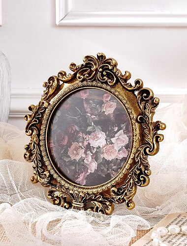  Vintage Gold-Edged Round Picture Frame with Antique Floral Patterns: Dual-Purpose Décor, Can Be Placed or Hung, Ideal for Displaying Photos in a Sophisticated, Retro Style