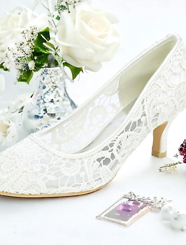  női pumpák esküvői menyasszonyi cipő csipke cica sarok kerek orr klasszikus minimalizmus csipke cipó fekete fehér elefántcsont