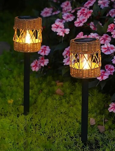  Solar Rattan Pathway Lichter im Freien wasserdicht Garten Landschaft Licht Boden Einsatz Licht Haus Hof Garten Rasen Dekoration Atmosphäre Licht 1pc